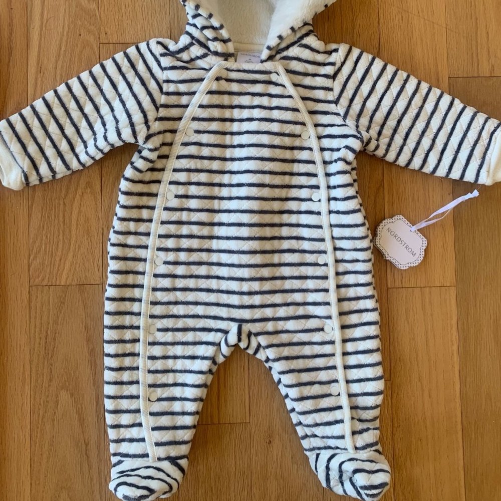 Nordstrom striped hooded bunting - size 6 months - never worn